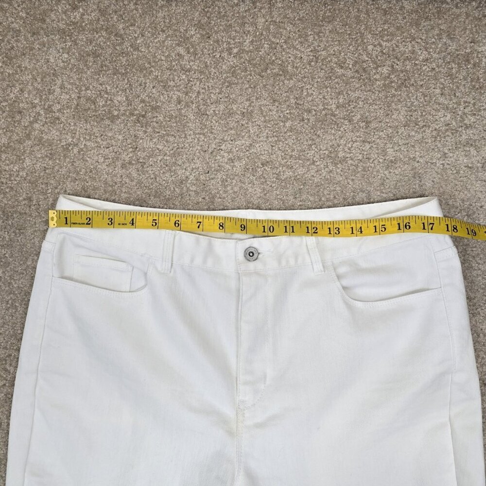 Coldwater Creek Classic Fit Embroidered Jeans Sz 14 Straight Fit Stretch Comfort - Picture 8 of 10